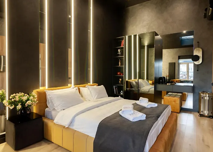 Aristo Jacuzzi Hotel
