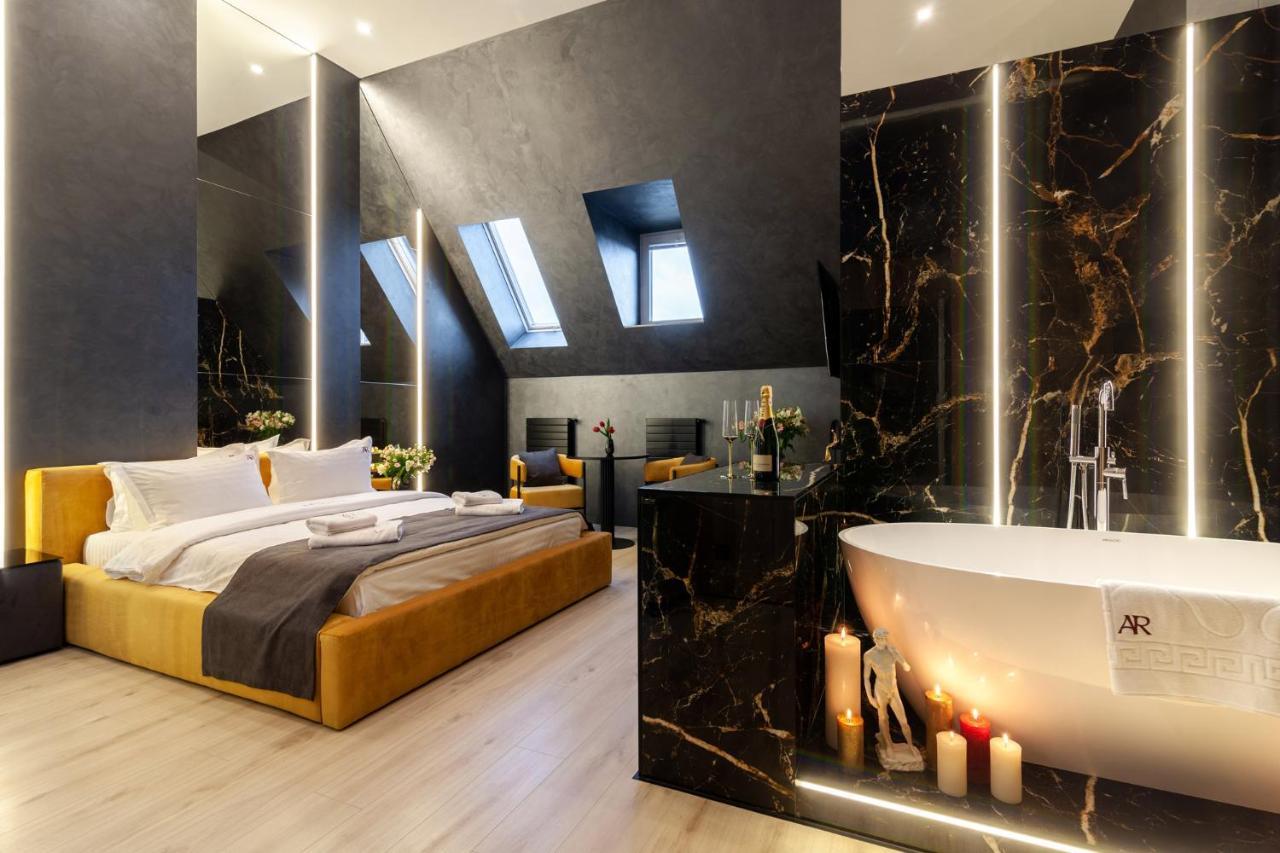Aristo Jacuzzi Otel *