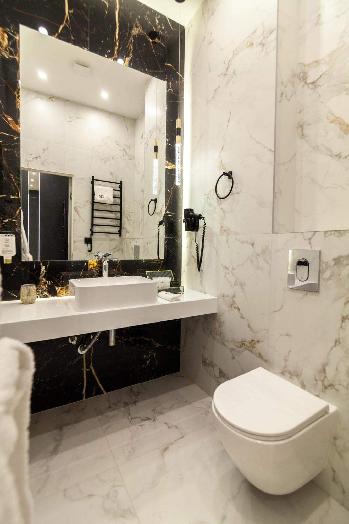 Aristo Jacuzzi Otel *