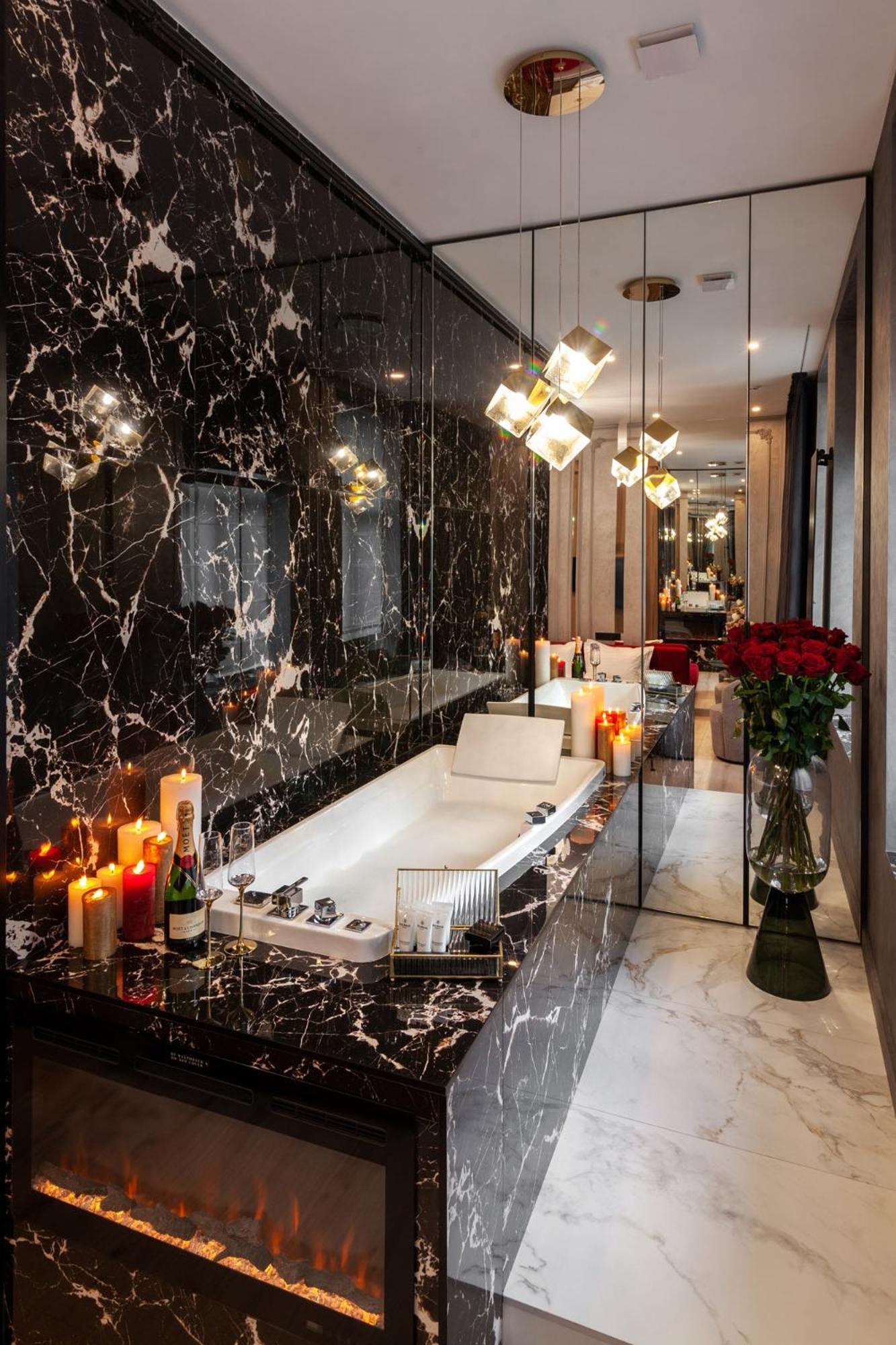 Aristo Jacuzzi